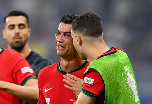 Die Europameisterschaft 2024 lässt Cristiano Ronaldo immer noch mit Tränen und Wut zurück Die Europameisterschaft 2024 lässt Cristiano Ronaldo immer noch mit Tränen und Wut zurück